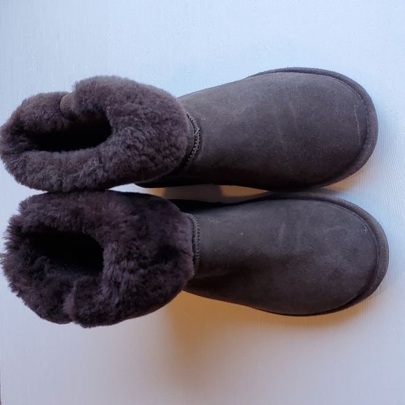 Bearpaw Dark Brown Abby Suede Upper Winter Boots 10 - Picture 1 of 7
